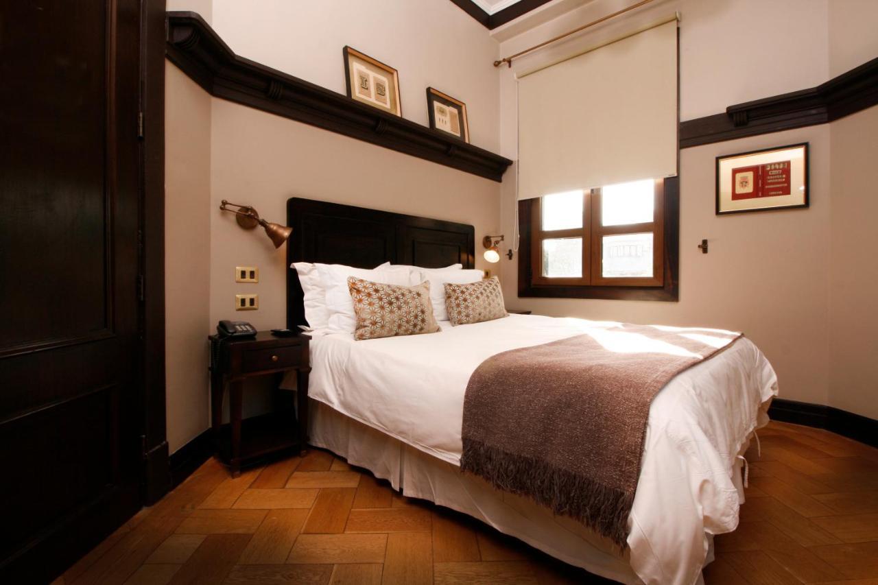 Hotel Boutique Castillo Rojo Santiago du Chili Extérieur photo