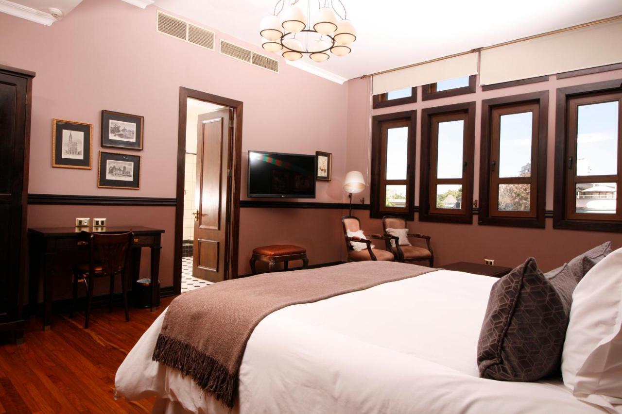 Hotel Boutique Castillo Rojo Santiago du Chili Extérieur photo