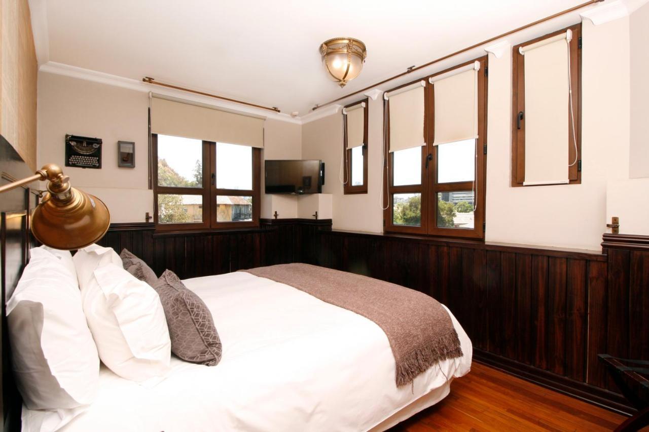 Hotel Boutique Castillo Rojo Santiago du Chili Extérieur photo