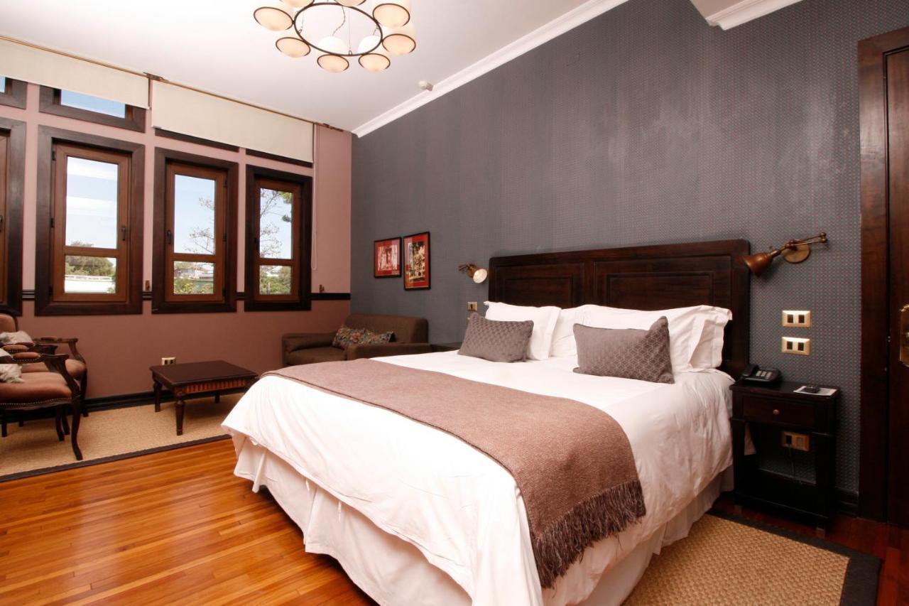 Hotel Boutique Castillo Rojo Santiago du Chili Extérieur photo