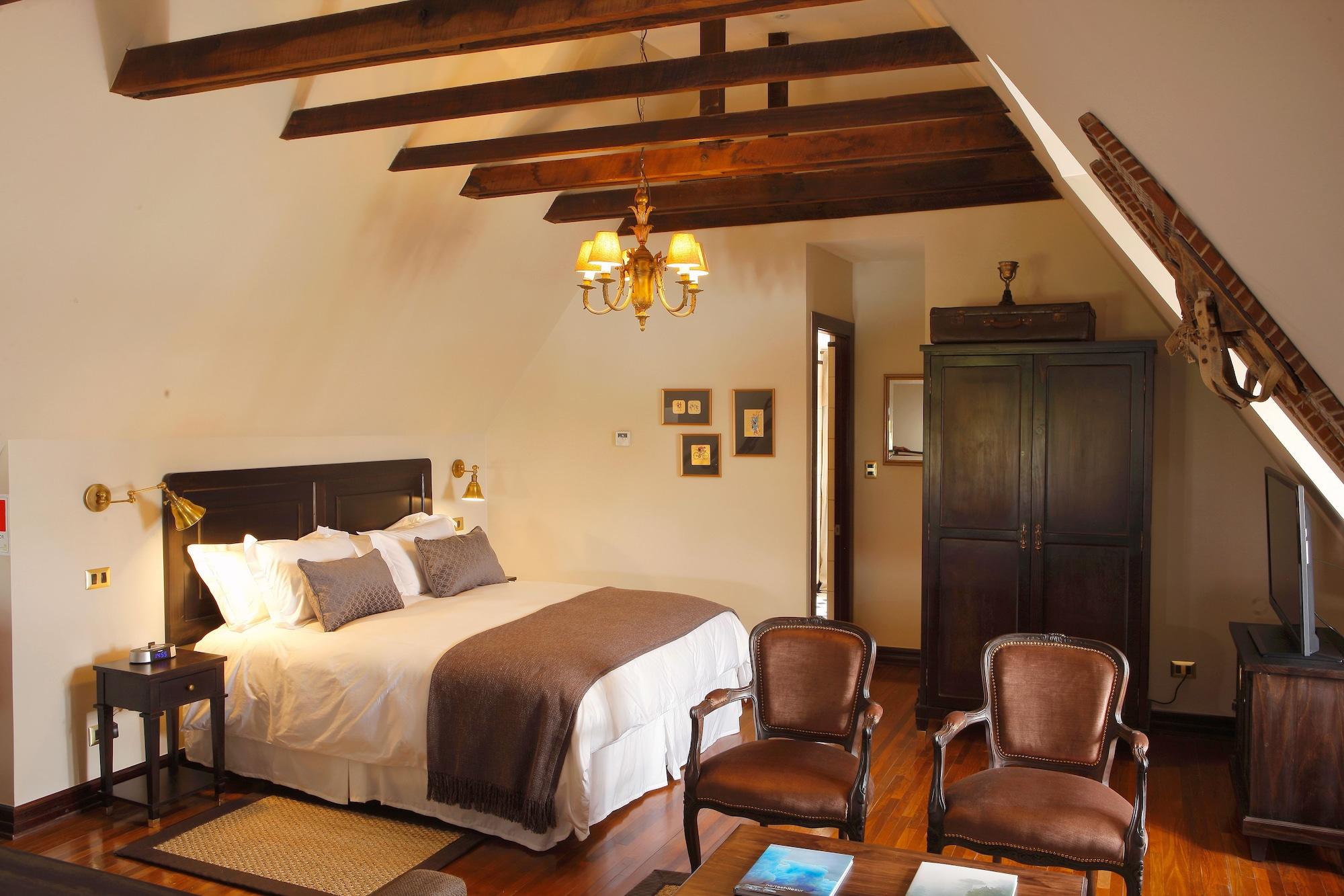 Hotel Boutique Castillo Rojo Santiago du Chili Extérieur photo