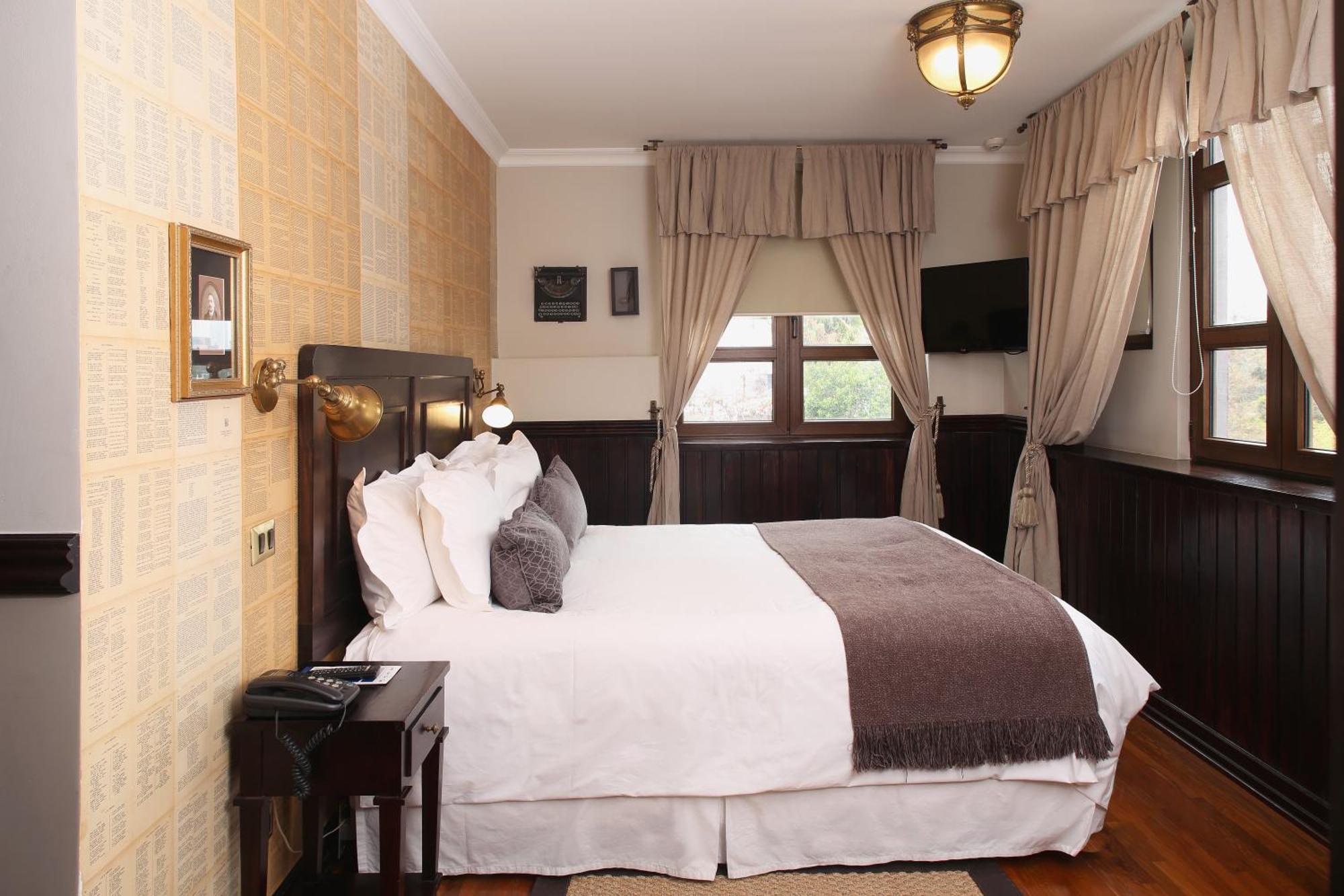 Hotel Boutique Castillo Rojo Santiago du Chili Extérieur photo